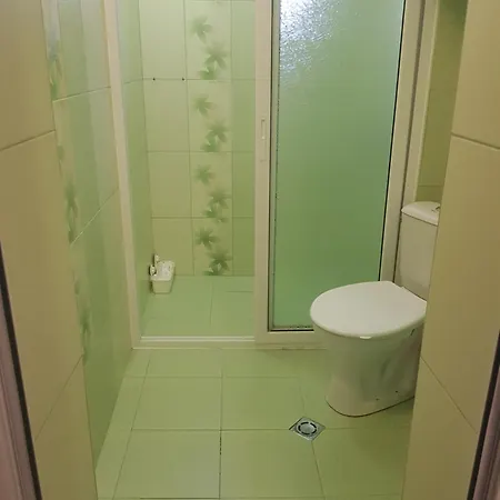 招待所 Guest Radost