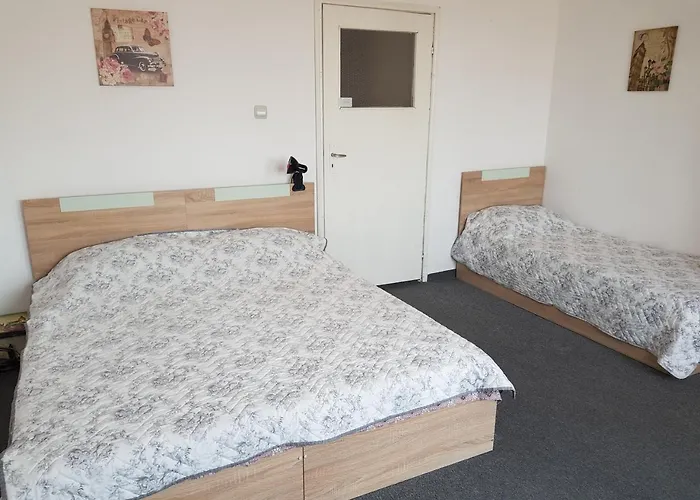 Guest Radost Πανσιόν