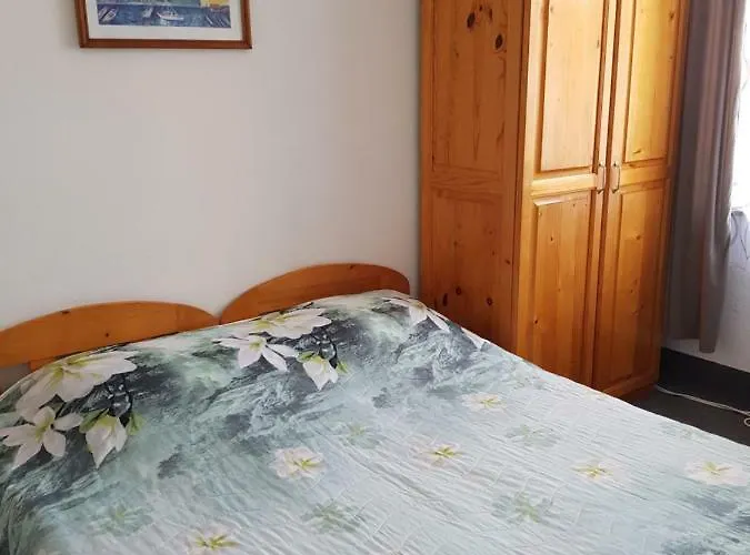 Πανσιόν Guest Radost 2*